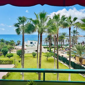 https://comodoro-cristianos-beach.tenerifehoteles.net