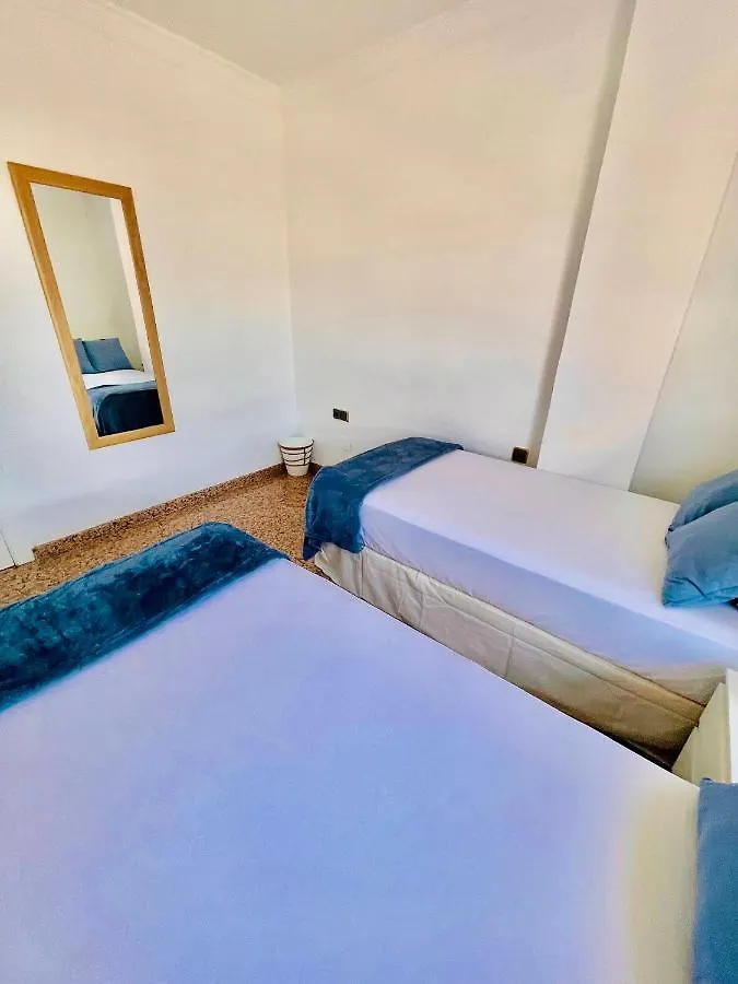 Encantadora Habitacion Privada Cerca Del Mar Màlaga 0*,